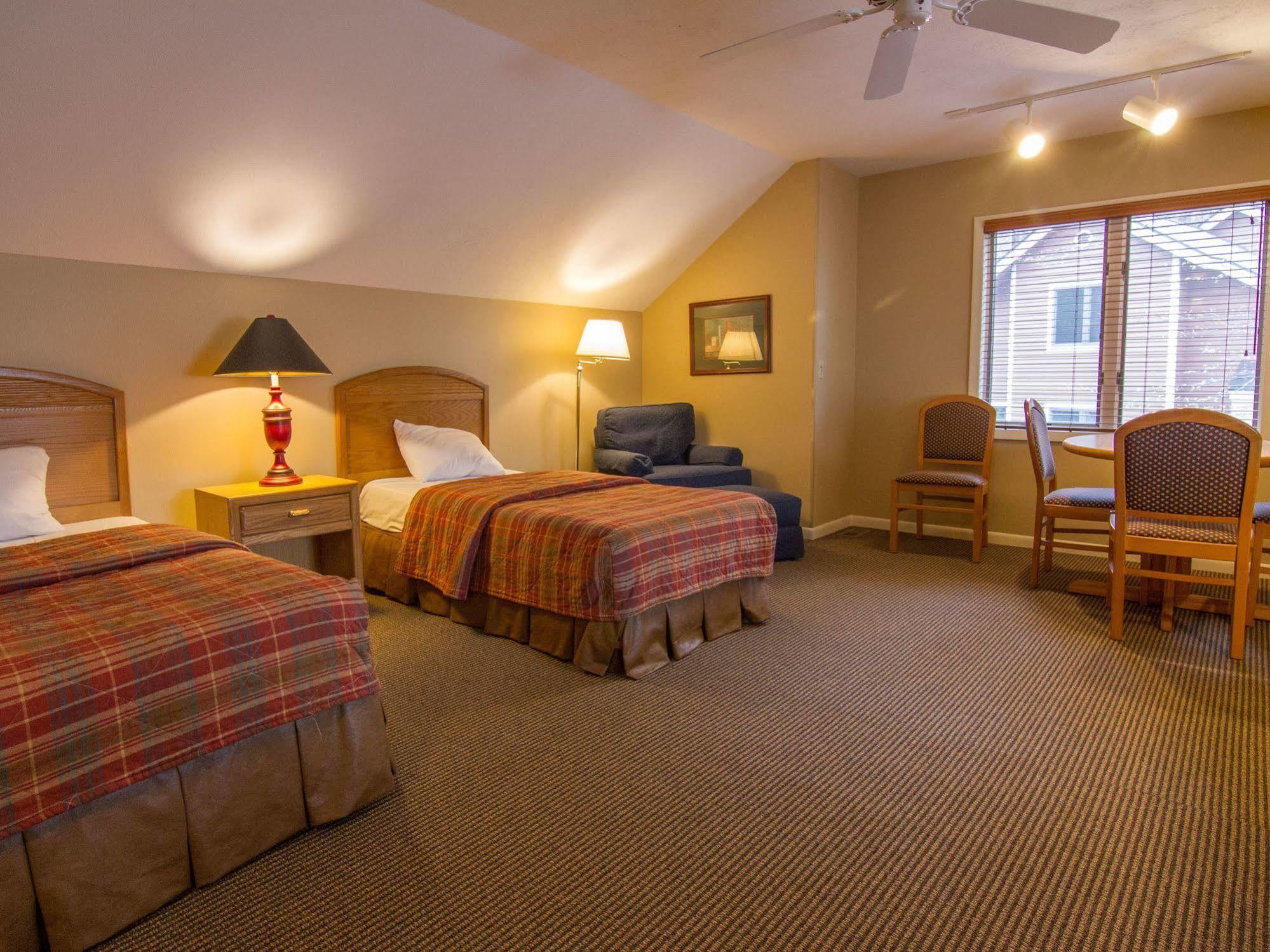 Crystal Mountain Hotel Thompsonville ภายนอก รูปภาพ